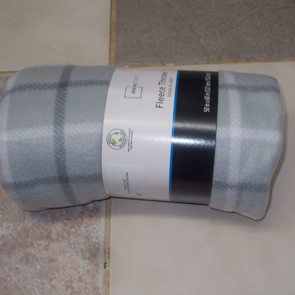 New gray plaid fleece throw